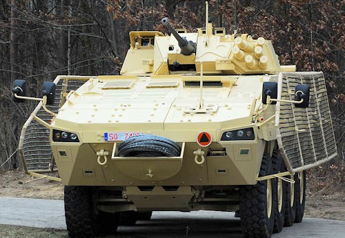 </span>Formalna  umowa na dostawy Rosomaków w zmodyfikowanej postaci zawarta ma być  pomiędzy DZSZ MON a WZM w Siemianowicach Śl. za ok. 2 tygodnie, po  zakończeniu prób trakcyjnych. Zakupionych ma być na początek 129  kompletów ochrony przed RPG-7. Dotychczas QinetiQ North America otrzymał  zamówienie na kilka tysięcy kompletów dla samochodów M-ATV i  przygotowuje się do produkcji dla amerykańskich Strykerów (obecnie  wyposażonych w system prętowy LROD od BAE SYSTEMS) i dla odbiorcy  francuskiego, prawdopodobnie na transportery VBCI. Według nieoficjalnych  informacji, WZM (a zatem i MON) będzie 10. odbiorcą systemu  RPGNet