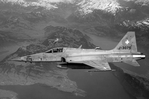 </span>Szwajcarskie F-5E/F pozostaną w jednostkach operacyjnych również po 2015, a więc mając za sobą nawet 40 lat służby / Zdjęcie: MO Szwajcarii