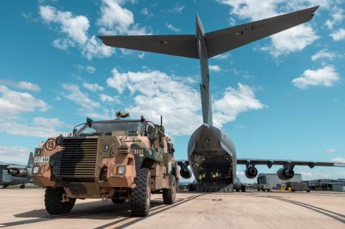 Australijczycy mają obecnie w uzbrojeniu ok. 950 Bushmasterów / Zdjęcie: Australian Army