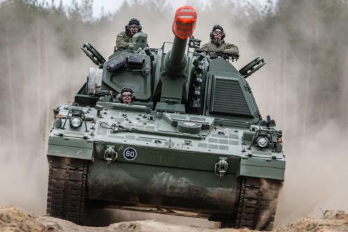 Wszystkie z 22 zamówionych PzH 2000 mają trafić do Bundeswehry w latach 2025-2026 / Zdjęcie: KMW