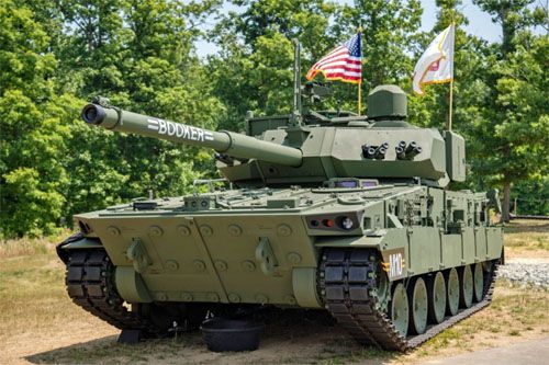 Pojazd bojowy, nazywany nieoficjalnie czołgiem lekkim, podczas uroczystości nadania mu nazwy M10 Booker, Fort Beaver w Wirginii, 10 czerwca 2023 / Zdjęcie: Twitter