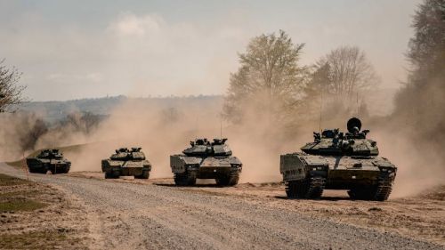 Szwecja zapowiedziała przekazanie Ukrainie 50 bwp CV90, 10 czołgów Strv 122 i 8 armatohaubic samobieżnych Archer / Zdjęcie: Försvarsmakten