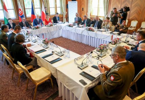 Jednym z powodów spotkania szefów resortów Grupy Wyszehradzkiej była kończąca się kadencja przewodnictwa Słowacji w V4 / Zdjęcie: MO Słowacji