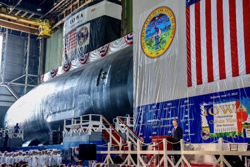 SSN 797 będzie 24. OP typu Virginia i 6. jednostką reprezentującą standard Block IV / Zdjęcie: USS Iowa SSN 797 Commissioning Team 