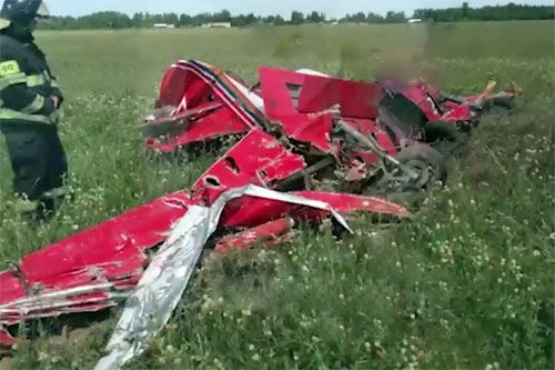 Szczątki samolotu Jak-52, który rozbił się w pobliżu Moskwy / Zdjęcie: Twitter