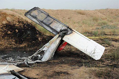 Szczątki samolotu Tecnam P92, który rozbił się rankiem 31 lipca 2023 podczas podejścia do lądowania na lotnisku Payam w Iranie / Zdjęcie: via aviaincident