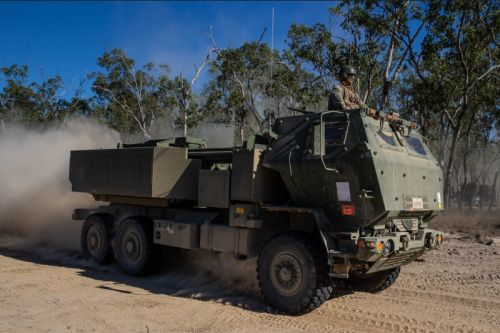 Pierwszą partię 20 wyrzutni HIMARS Australia zamówiła na początku 2023 / Zdjęcie: USMC