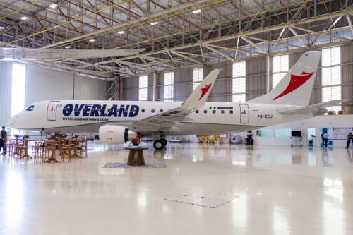 Pierwszy E175 przekazany Overland Airways / Zdjęcie: Embraer