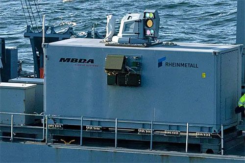 Laser weapon demonstrator (LWD) na pokładzie niemieckiej fregaty Sachsen / Zdjęcie: Rheinmetall