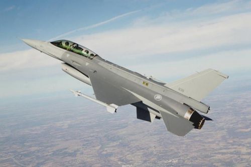 Zmodernizowane F-16 singapurskich wojsk lotniczych charakteryzują się zwiększoną świadomością sytuacyjną, możliwościami zwalczania celów powietrznych i lądowych, a także mają zwiększoną przeżywalność / Zdjęcie: Lockheed Martin
