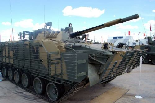 Poza remontami BMP-3 są też doposażane w zestawy opancerzenia  / Zdjęcie: X