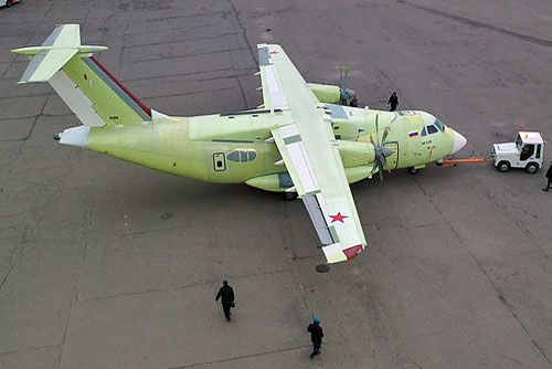 Prototyp lekkiego samolotu transportowego Ił-112W / Zdjęcie: PAO Ił
