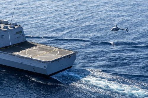 SDAM podczas prób operowania z pokładu FREMM / Zdjęcie: Naval Group