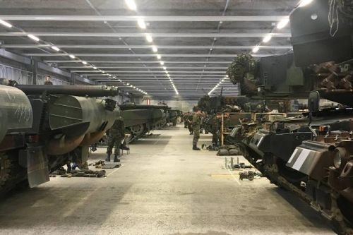 Szwajcaria utrzymuje w linii 134 czołgi Leopard 2A4WE, a w rezerwie pozostaje kolejnych 96 niezmodernizowanych wozów / Zdjęcie: Schweizer Armee