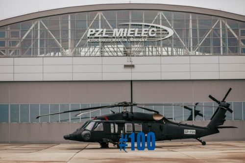 Setny S-70i Black Hawk wyprodukowany w Mielcu to jednocześnie szósty wiropłat tego typu przekazany Wojskom Specjalnym RP / Zdjęcie: PZL Mielec