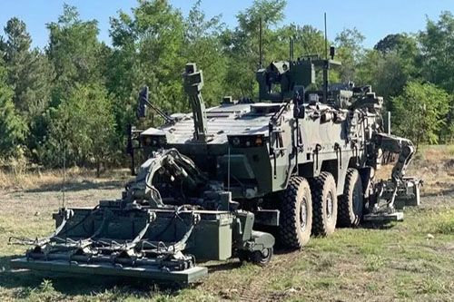 Kołowy pojazd opancerzony ARMA 8x8 MMDS / Zdjęcie: Otokar