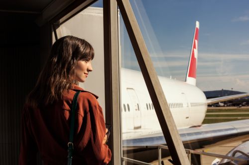 Nowa procedura liczenia pasażerów oparta na sztucznej inteligencji ma sprawić, że proces wejścia na pokład będzie szybszy i wydajniejszy, co z kolei ma poprawić komfort pasażerów i odciążyć personel pokładowy / Zdjęcie: Swiss International Air Lines
