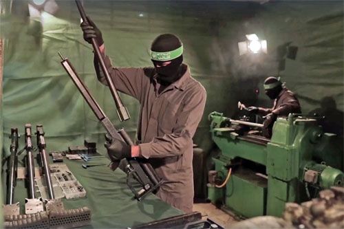 Wielkokalibrowe karabiny snajperskie kal. 12,7 mm są produkowane przez Hamas w bardzo prymitywnych warunkach w podziemiach Strefy Gazy