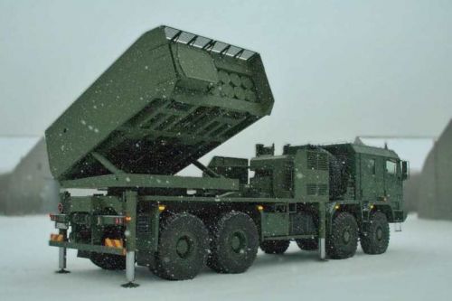 Jest to już druga umowa na dostawy podwozi specjalistycznych dla systemów artylerii rakietowej dla Wojska Polskiego / Zdjęcie: 18. Pułk Artylerii