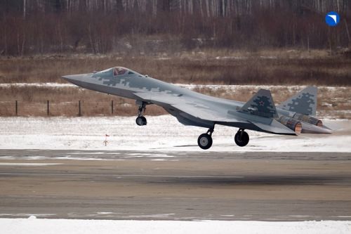 Rosjanie czynią wysiłki w celu zwiększenia tempa produkcji samolotów Su-57 / Zdjęcie: OAK