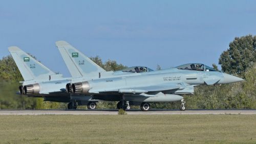 Od 2009 Arabia Saudyjska zakupiła już 72 samoloty Eurofighter Typhoon. W 2018 chciała kupić kolejnych 48, jednak na drodze stanęło niemieckie embargo / Zdjęcie: X