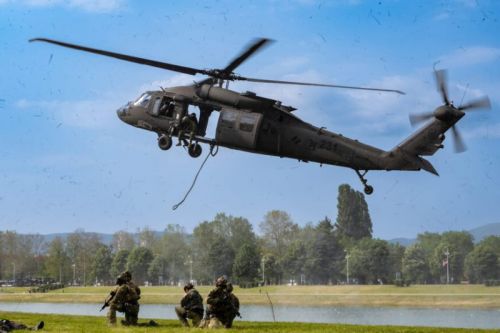 8 dodatkowych UH-60M może dołączyć do 4 takich śmigłowców już pozyskanych przez Chorwację w ostatnich latach / Zdjęcie: MO Chorwacji