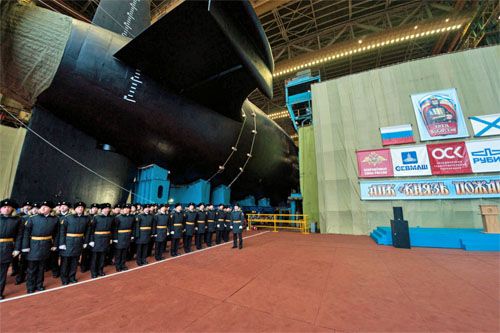 Ceremonia opuszczenia hangaru stoczni Siewmasz przez strategiczny rakietowy krążownik podwodny K-555 Kniaź Pożarskij, Siewierodwińsk, 3.02.2024 / Zdjęcie: OSK