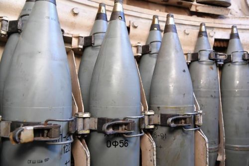 Ukraińcy szacują, że w tym roku Rosjanie mogą osiągnąć roczną produkcję amunicji artyleryjskiej rzędu 4,5 mln sztuk / Zdjęcie: X