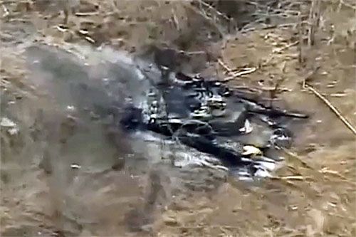 Płonący wrak czwartego czołgu M1A1 Abrams zniszczonego przez Rosjan na Ukrainie / Zdjęcie: kadr z filmu MO FR