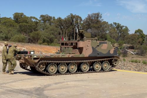Dostępność przestarzałych M113 w australijskich wojskach lądowych stwarza duże pole do ich konwersji na pojazdy bezzałogowe / Zdjęcie: EOS