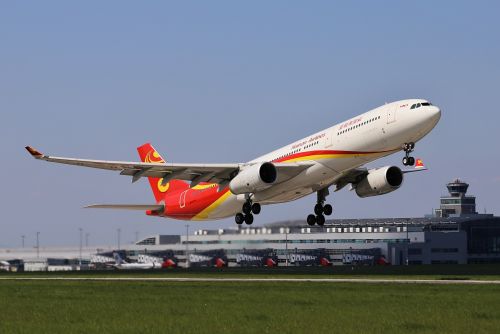 Hainan Airlines są jedynymi liniami lotniczymi w ChRL, które w rankingu Skytrax otrzymały 5 gwiazdek / Zdjęcie: Port lotniczy im. Václava Havla w Pradze