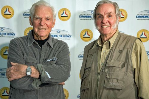Ppłk (w st. Spocz.) Dick Rutan i Burt Rutan w Muzeum USAF, 21 lutego 2019 / Zdjęcie: USAF – Ken LaRock