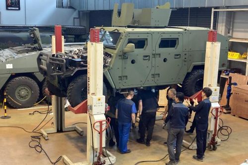 Szkolenie personelu Rosomaka przez specjalistów Kia Motors ma potrwać miesiąc / Zdjęcie: Rosomak