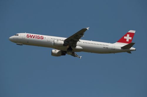 W tegorocznym zimowym rozkładzie lotów linii SWISS, obowiązującym 27 października 2024 do 29 marca 2025, ma znaleźć się kilka letnich tras zainaugurowanych w tym roku, a na innych wybranych ma zostać zwiększona częstotliwość lotów / Zdjęcie: Marcin Sigmund