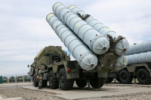 Od dawna zapowiadane dostawy S-300 przyczynią się do wzrostu potencjału w zakresie ochrony kirgiskiego nieba / Zdjęcie: Mil.ru