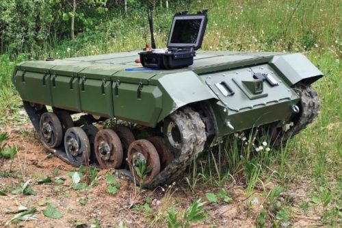 Impuls-M został zbudowany na bazie doświadczeń z eksploatacji w warunkach bojowych prototypu mniejszej wersji tego systemu /  Zdjęcie: Gumicz