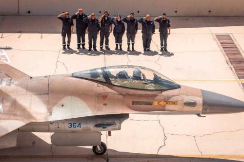 Izraelczycy w  latach 1980. zakupili łącznie 81 samolotów F-16C Barak 1 / Zdjęcie: Chejl ha-Awir 