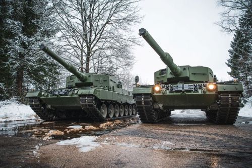 Zakup, remonty i testy 14 używanych Leopardów 2A4 dla Ukrainy zajęły ponad rok co wskazuje na niskie tempo prac / Zdjęcie: MO Holandii