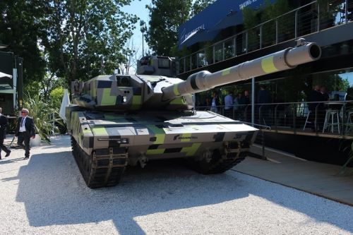 Czołgi oparte o koncepcję KF51 Panther mogłyby zacząć trafiać do włoskiej armii w ciągu 3 lat od podpisania umowy / Zdjęcie: Dawid Kozdra