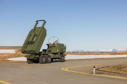 M142 HIMARS pozwolą odtworzyć zdolności norweskich sil zbrojnych do rażenia celów na dalekim dystansie / Zdjęcie: USMC