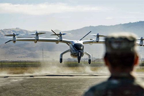 Samolot eVTOL Midnight podczas testów wojskowych w ośrodku testowym w Salinas w Kalifornii / Zdjęcie: Archer Aviation