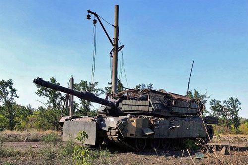 Uszkodzony ukraiński czołg podstawowy Abrams zdobyty przez żołnierzy rosyjskich / Zdjęcie: colonelcassad