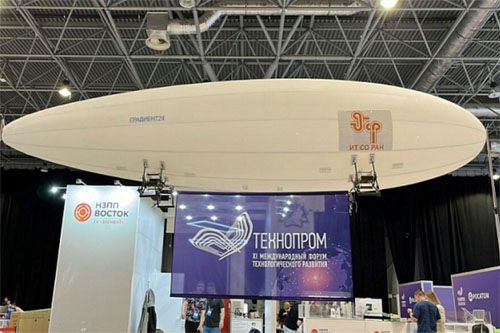 6-metrowy bezzałogowy sterowiec Gradient24 prezentowany na forum Technoprom-2024 / Zdjęcie: via Telegram