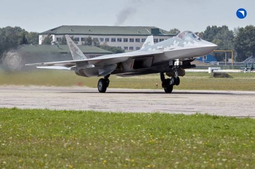 Rosjanie inwestują w infrastrukturę produkcyjną samolotów Su-57 / Zdjęcie: OAK