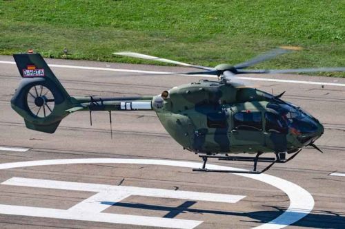 Pierwszy H145M w barwach Budeswehry podczas oblotu. Airbus ogłosił także rozpoczęcie szkolenia niemieckich pilotów śmigłowców na tym typie / Zdjęcie: Airbus Helicopters 