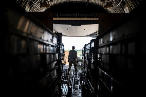 Najnowszy pakiet obejmuje głównie amunicję różnego typu / Zdjęcie: USAF