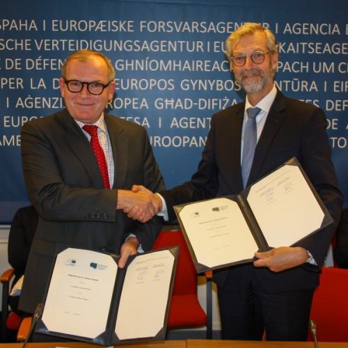 Pierwszy projekt Grupy EBI w ramach zwiększonego zaangażowania został podpisany w Polsce. To kredyt w wysokości 300 mln EUR na sfinansowanie dwóch satelitów obserwacyjnych Ziemi. / Zdjęcie: EDA