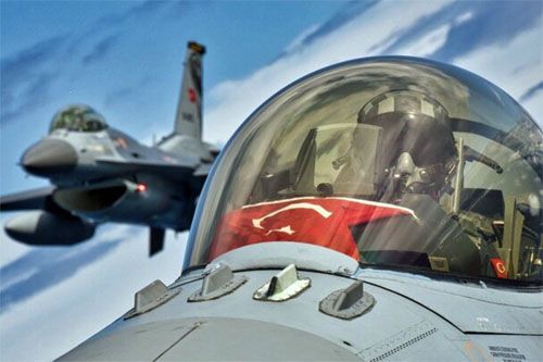 Samoloty bojowe F-16 tureckich wojsk lotniczych / Zdjęcie: Türk Hava Kuvvetleri