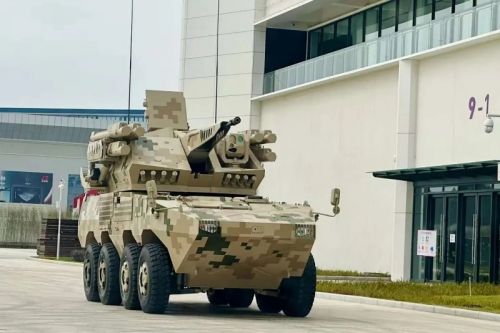 SWS2 jest uzbrojony w 35-mm armatę automatyczną w bezzałogowej wieży, a także 6 pocisków przeciwlotniczych, co zwiększa potencjał do zwalczania zagrożeń zarówno w powietrzu, jak i na ladzie / Zdjęcie: Twitter – ArmaduraXXI