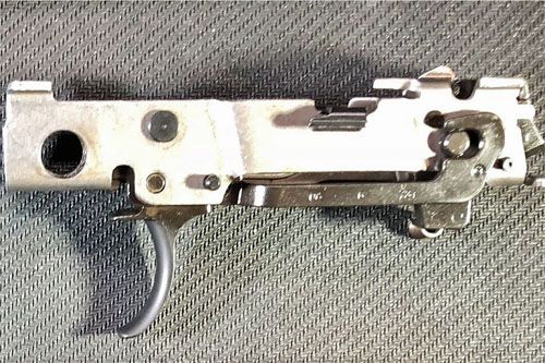 Mechanizm spustowy pistoletu Sig Sauer P320 / Ilustracja: Wikimedia Commons